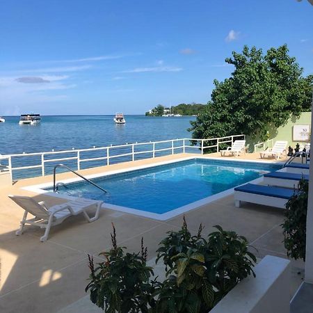 Hotel Ocean Palms Ocho Rios Esterno foto