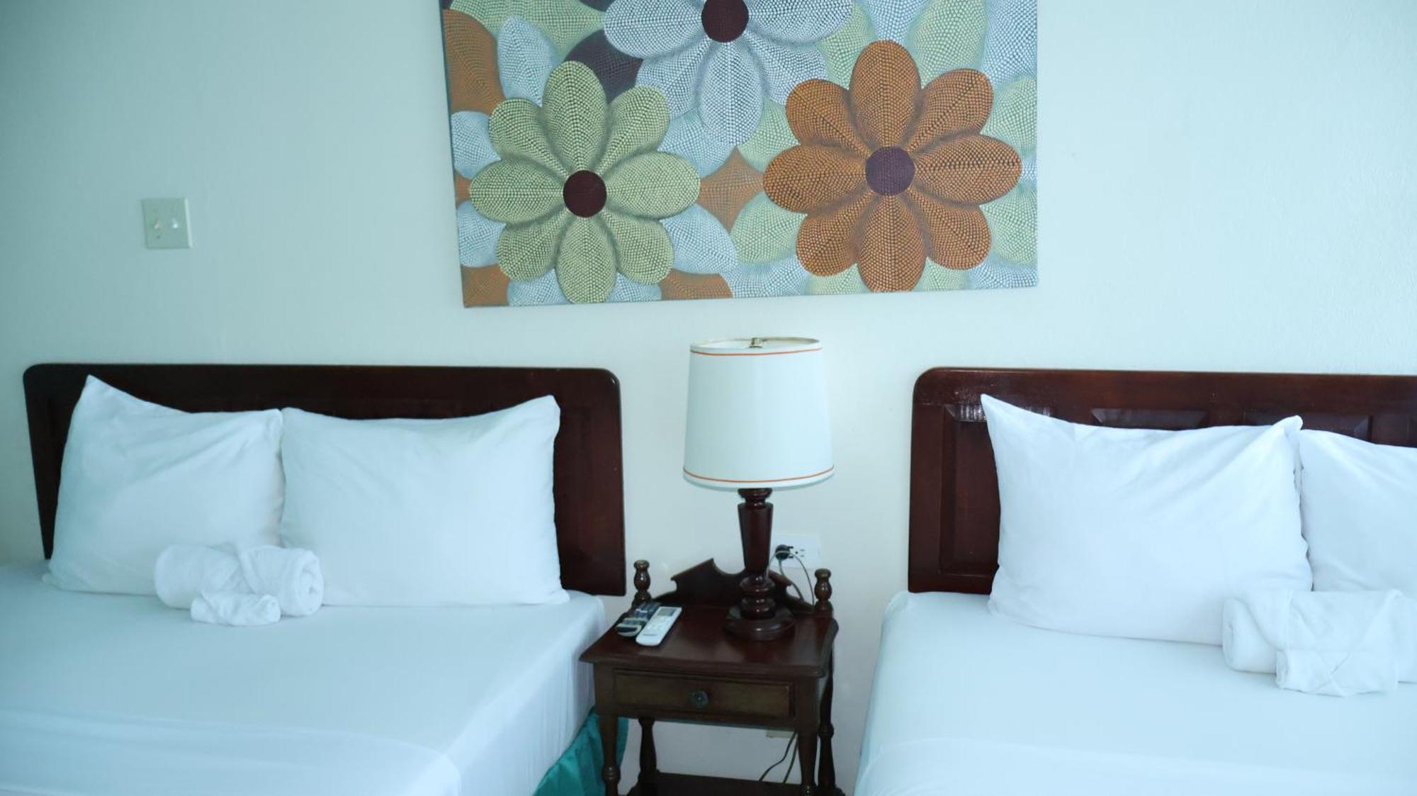 Hotel Ocean Palms Ocho Rios Esterno foto