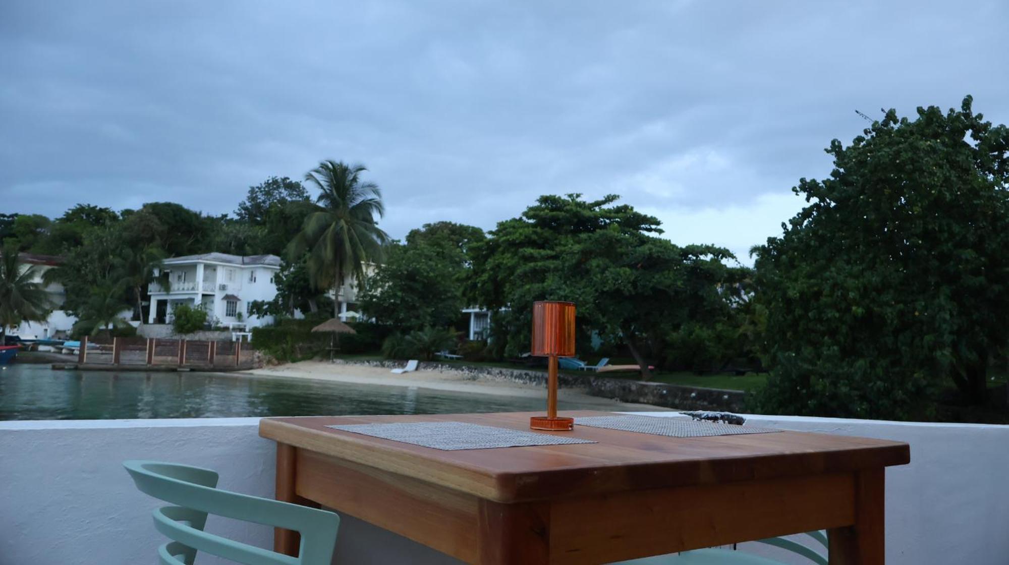 Hotel Ocean Palms Ocho Rios Esterno foto