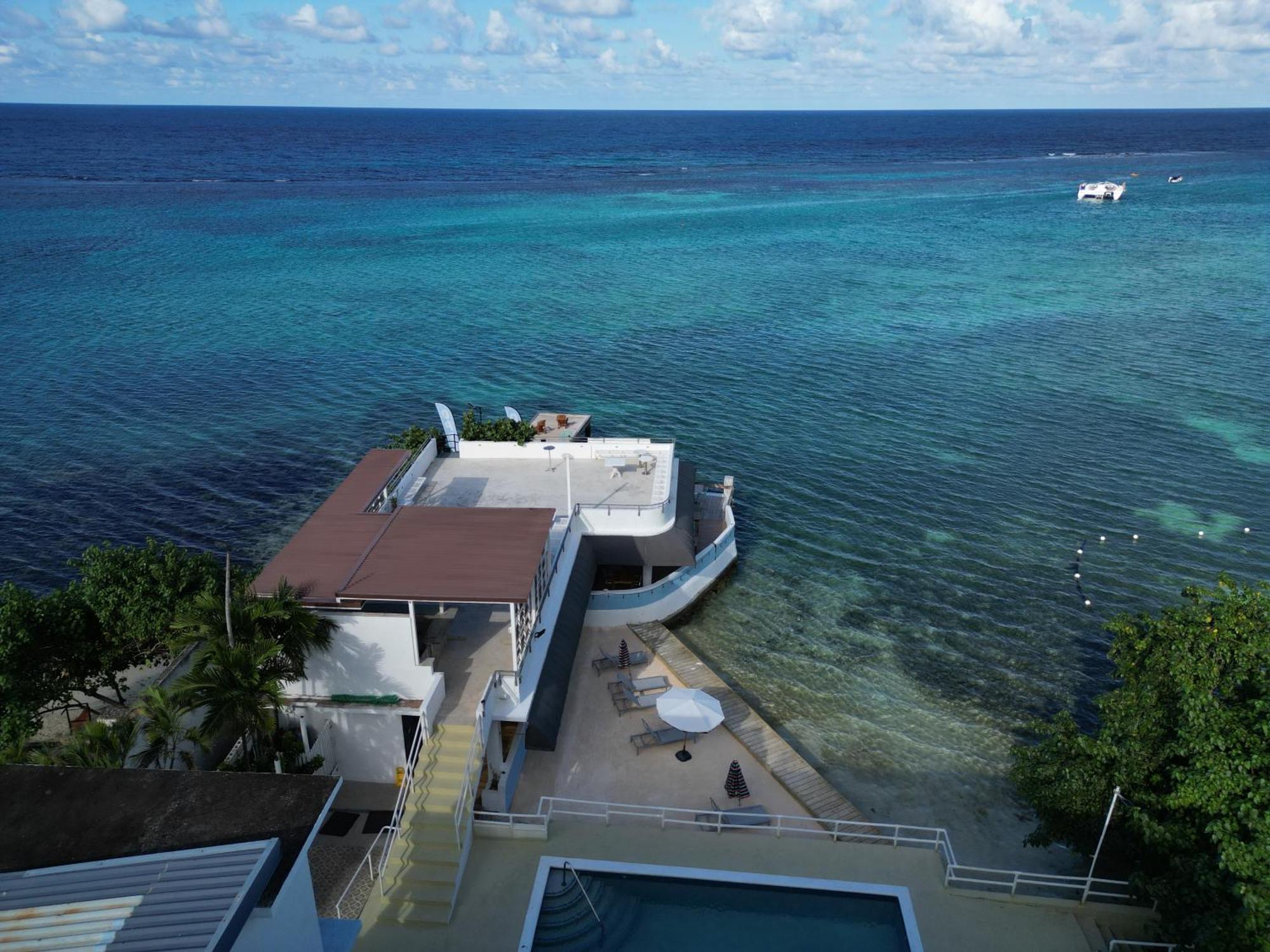 Hotel Ocean Palms Ocho Rios Esterno foto
