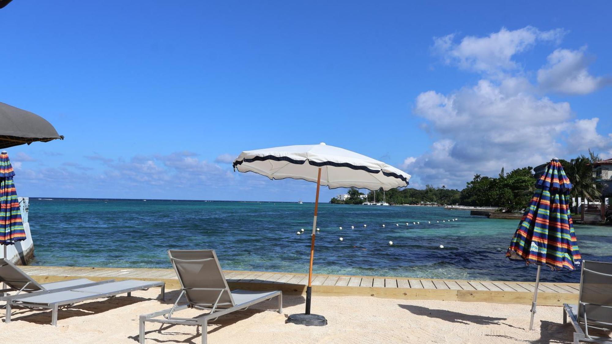 Hotel Ocean Palms Ocho Rios Esterno foto